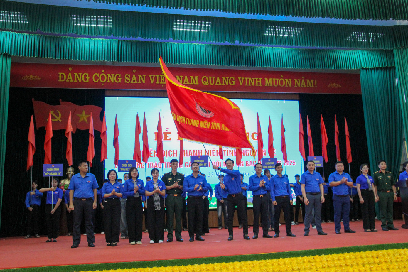 Tuổi trẻ Điện Biên khởi động Chiến dịch Thanh niên tình nguyện hè 2025.