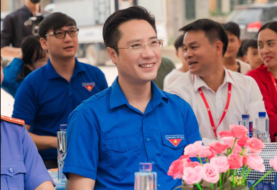 Đồng chí Đặng Thành Huy được điều động đảm nhiệm chức vụ Bí thư Đảng uỷ xã Sín Thầu. Đồng chí Đặng Thành Huy được điều động đảm nhiệm chức vụ Bí thư Đảng uỷ xã Sín Thầu.