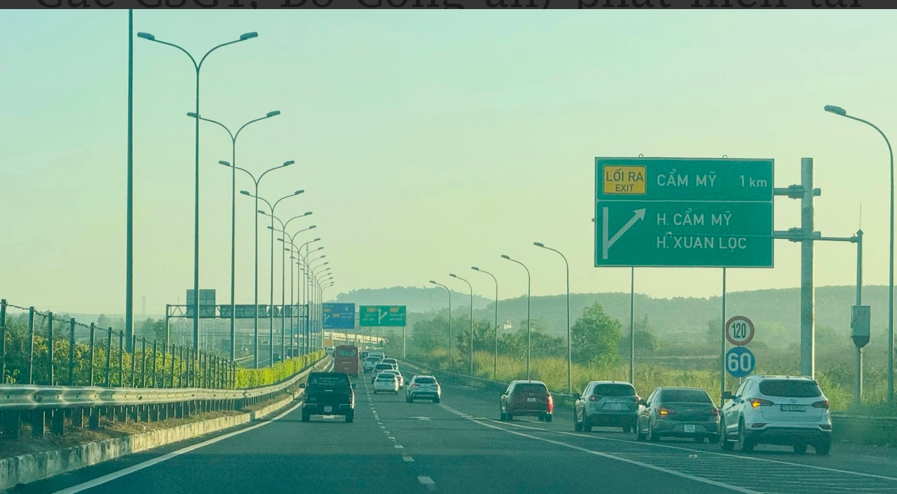 Một đoạn cao tốc TP.HCM - Long Thành - Dầu Giây đoạn qua Đồng Nai. Một đoạn cao tốc TP.HCM - Long Thành - Dầu Giây đoạn qua Đồng Nai.