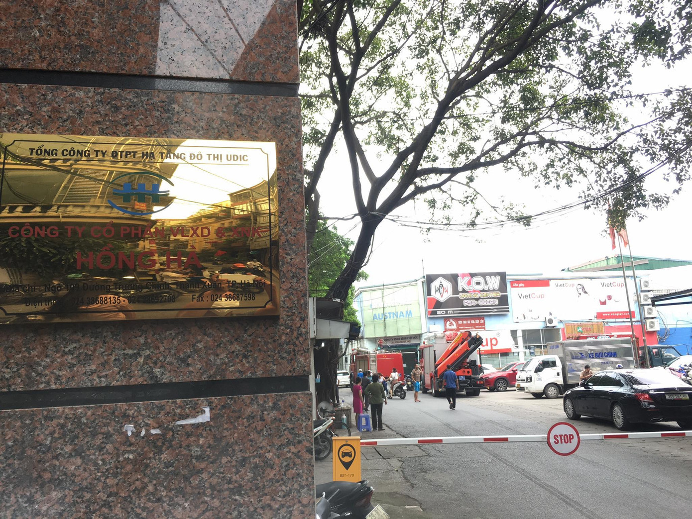 Phía ngoài Cty xảy ra hoả hoạn. Phía ngoài Cty xảy ra hoả hoạn.