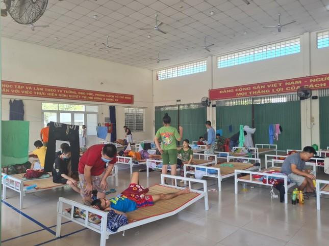 Hiện 40 công dân trong vụ việc đã được bố trí ăn nghỉ chu đáo.