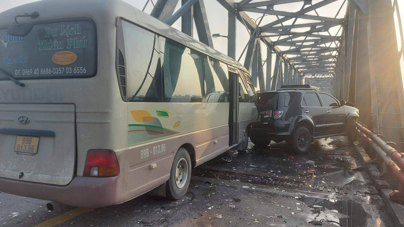 Hiện trường vụ tai nạn. Hiện trường vụ tai nạn.