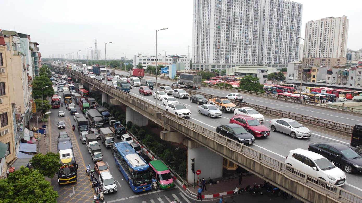 Giao thông đường Vành đai 3 trên cao hướng vào trung tâm Hà Nội. Giao thông đường Vành đai 3 trên cao hướng vào trung tâm Hà Nội.