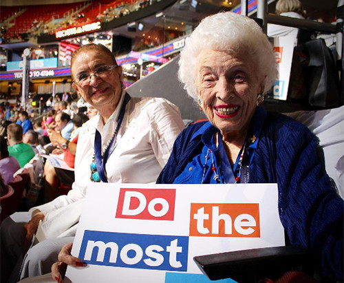 Cụ bà 102 tuổi chờ cả đời để bầu cho Hillary Clinton ảnh 1