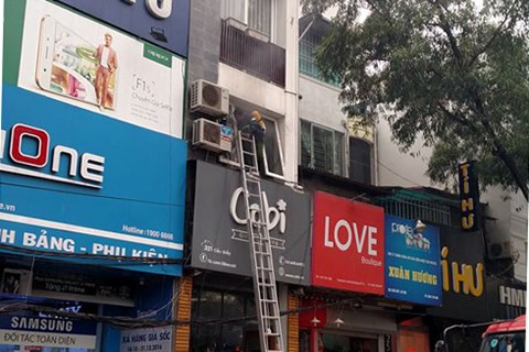 Cháy shop thời trang 5 tầng ở Cầu Giấy ảnh 1