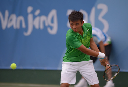 Tay vợt Lý Hoàng Nam