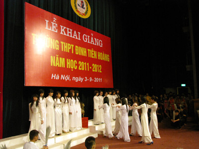 Thầy và trò trường Đinh Tiên Hoàng thề nguyền 