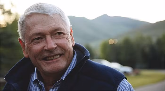 1.John Malone: Ông hiện là chủ tịch của Liberty Media Corp và sở hữu tới 11 tỷ m2 đất. 