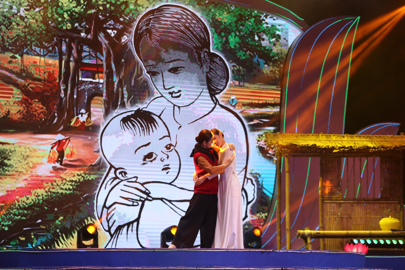 Hình ảnh và công lao của người mẹ là chủ đề được khắc họa sâu sắc trong suốt chương trình nghệ thuật Ơn nghĩa sinh thành. Hình ảnh và công lao của người mẹ là chủ đề được khắc họa sâu sắc trong suốt chương trình nghệ thuật Ơn nghĩa sinh thành.