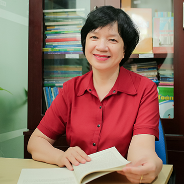 TS văn học Trịnh Thu Tuyết TS văn học Trịnh Thu Tuyết