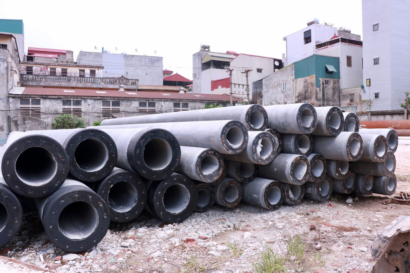 Cọc ly tâm D400 được sử dụng cho công trình.