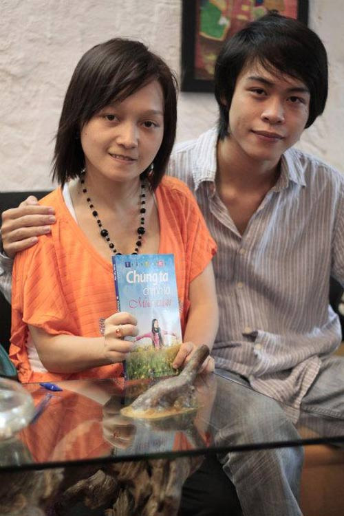 Nhà văn trẻ nhận được nhiều thư của độc giả quan tâm, chia sẻ động viên và giúp đỡ trong công việc, sáng tác