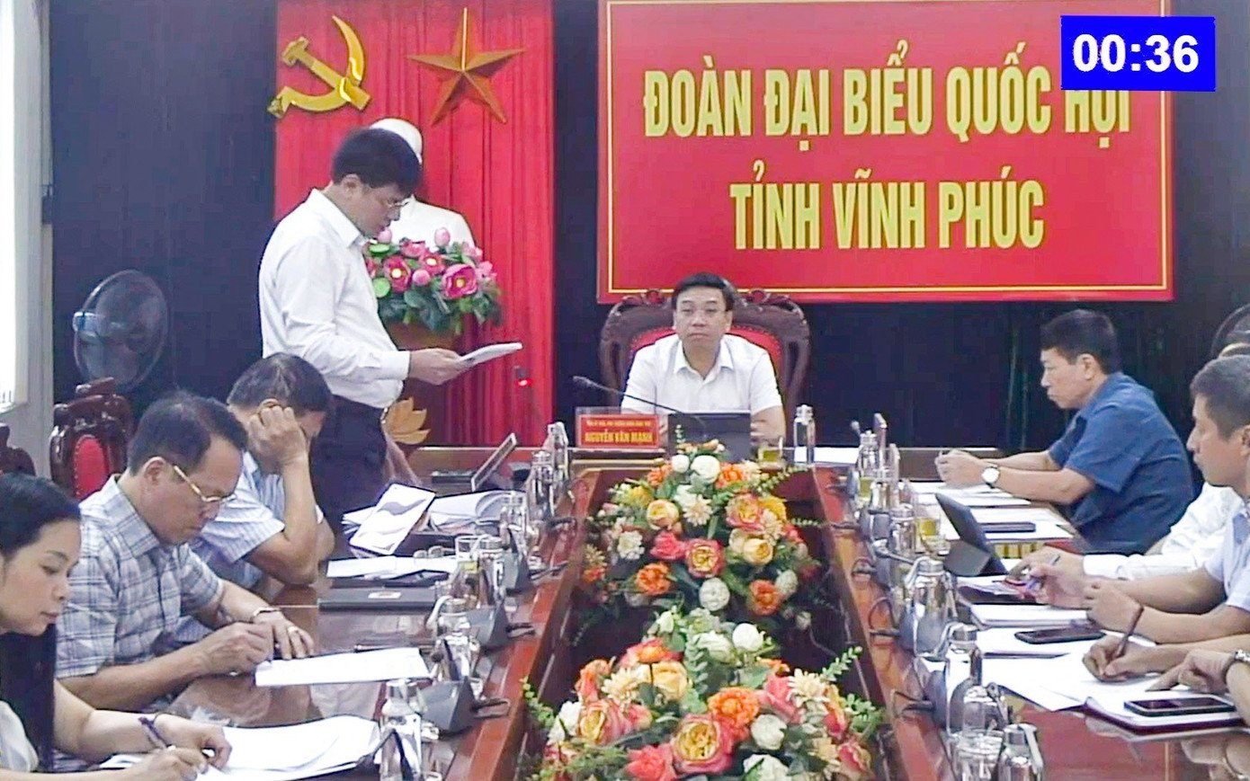 Đại biểu đoàn Vĩnh Phúc nêu câu hỏi chất vấn