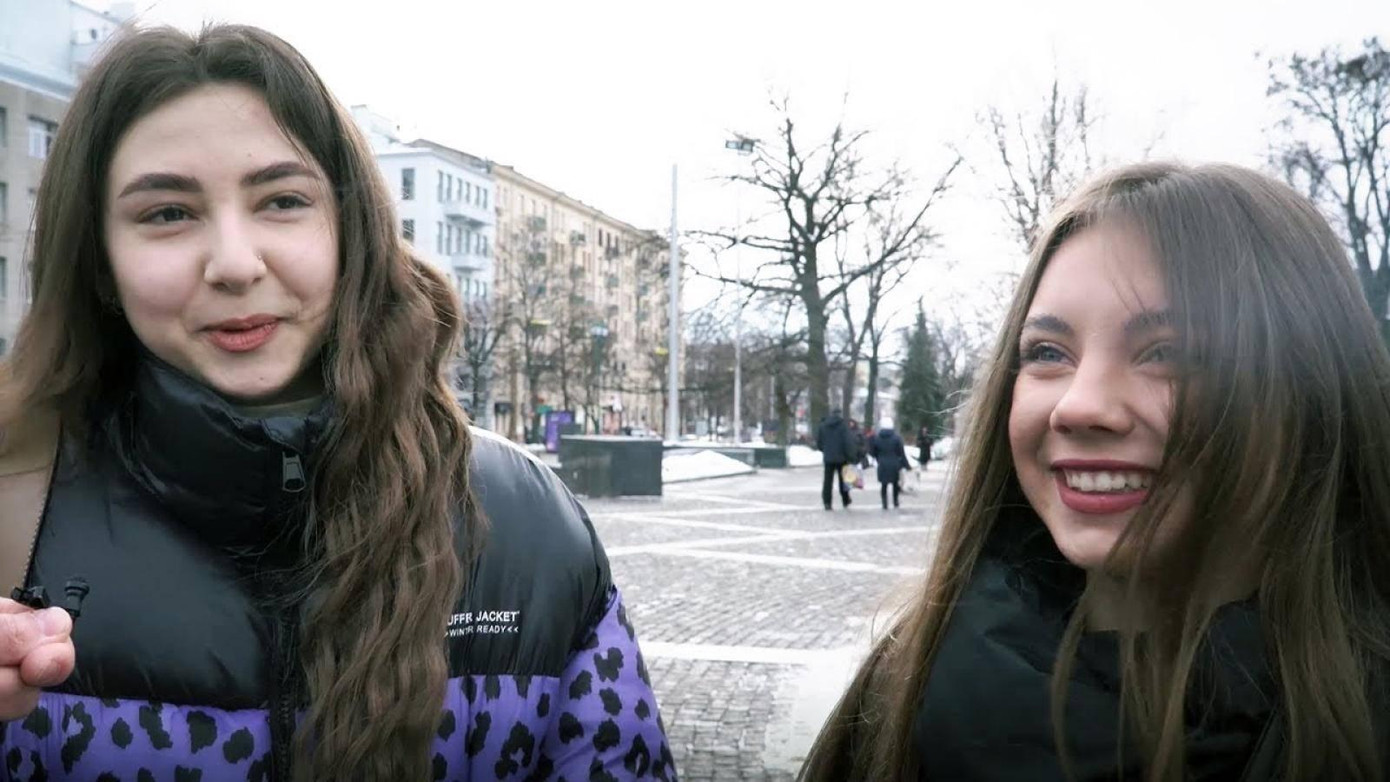 Cư dân thành phố Kharkiv. Ảnh: Ukraine Forum.