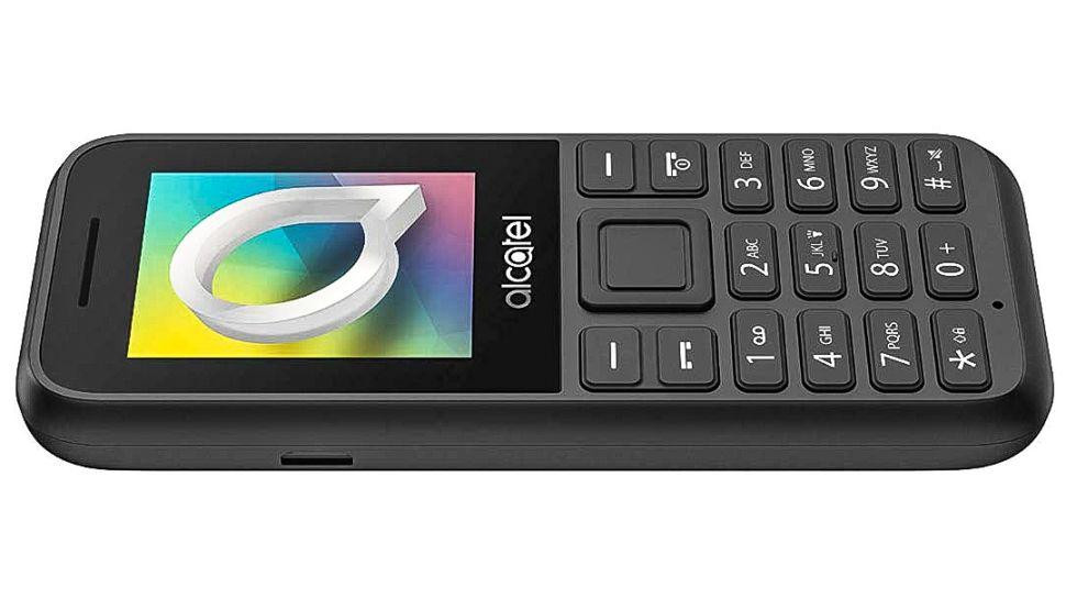 Điện thoại "cục gạch" Alcatel 10.66 cũng đang bán chạy ở Anh. Ảnh: DCW.