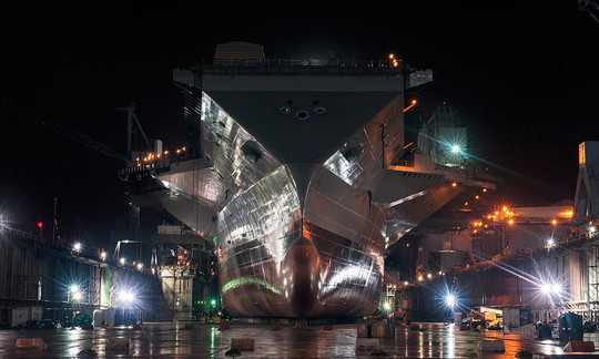 Siêu tàu sân bay gần 13 tỉ USD của Mỹ gặp sự cố ảnh 2