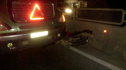 BẢN TIN ATGT: Xe máy đối đầu xe khách, 2 người tử vong ảnh 6