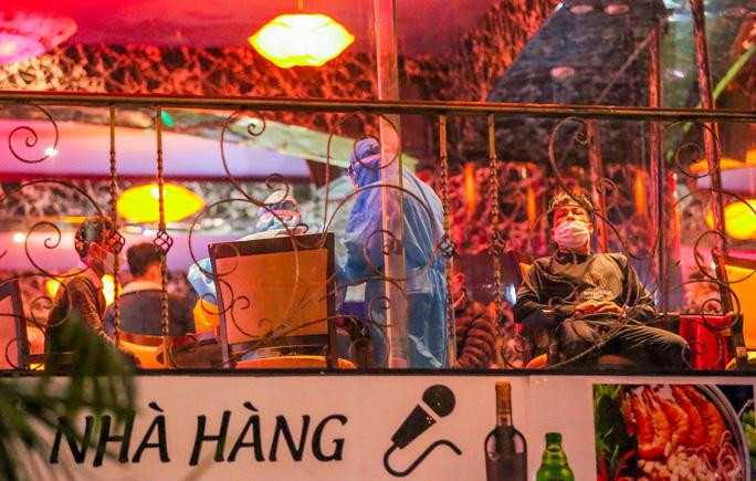 Công an phường Trung Hòa cho biết cơ sở này đã nhiều lần vi phạm quy định phòng chống dịch Covid-19