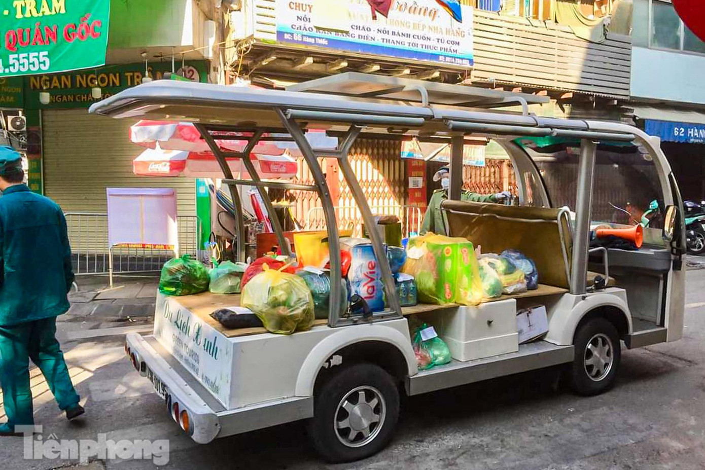 Đội cung ứng làm việc liên tục, thời gian nhận đồ từ 7h-9h, chiều từ 14h-16h.