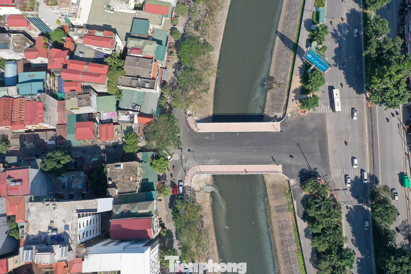 Cây cầu này thay thế cho cầu Yên Hòa cũ xây dựng từ năm 1993, có chiều dài 30m, rộng 6,5m đã xuống cấp trầm trọng, không còn phù hợp.