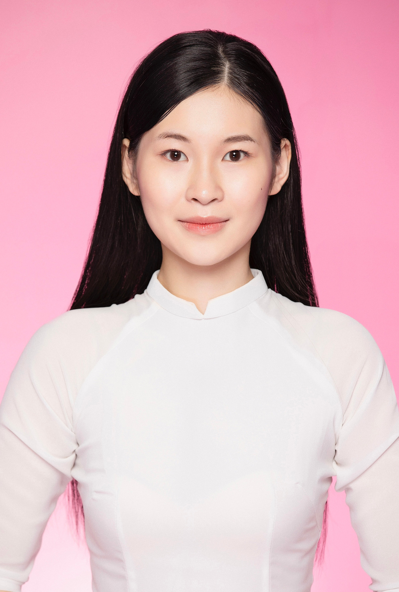 Hiền Nhi sinh năm 2005, đến từ Yên Bái. Cô là sinh viên ngành Logistics và Quản lý chuỗi cung ứng, Đại học Giao thông vận tải Hà Nội. Hiền Nhi sinh năm 2005, đến từ Yên Bái. Cô là sinh viên ngành Logistics và Quản lý chuỗi cung ứng, Đại học Giao thông vận tải Hà Nội.