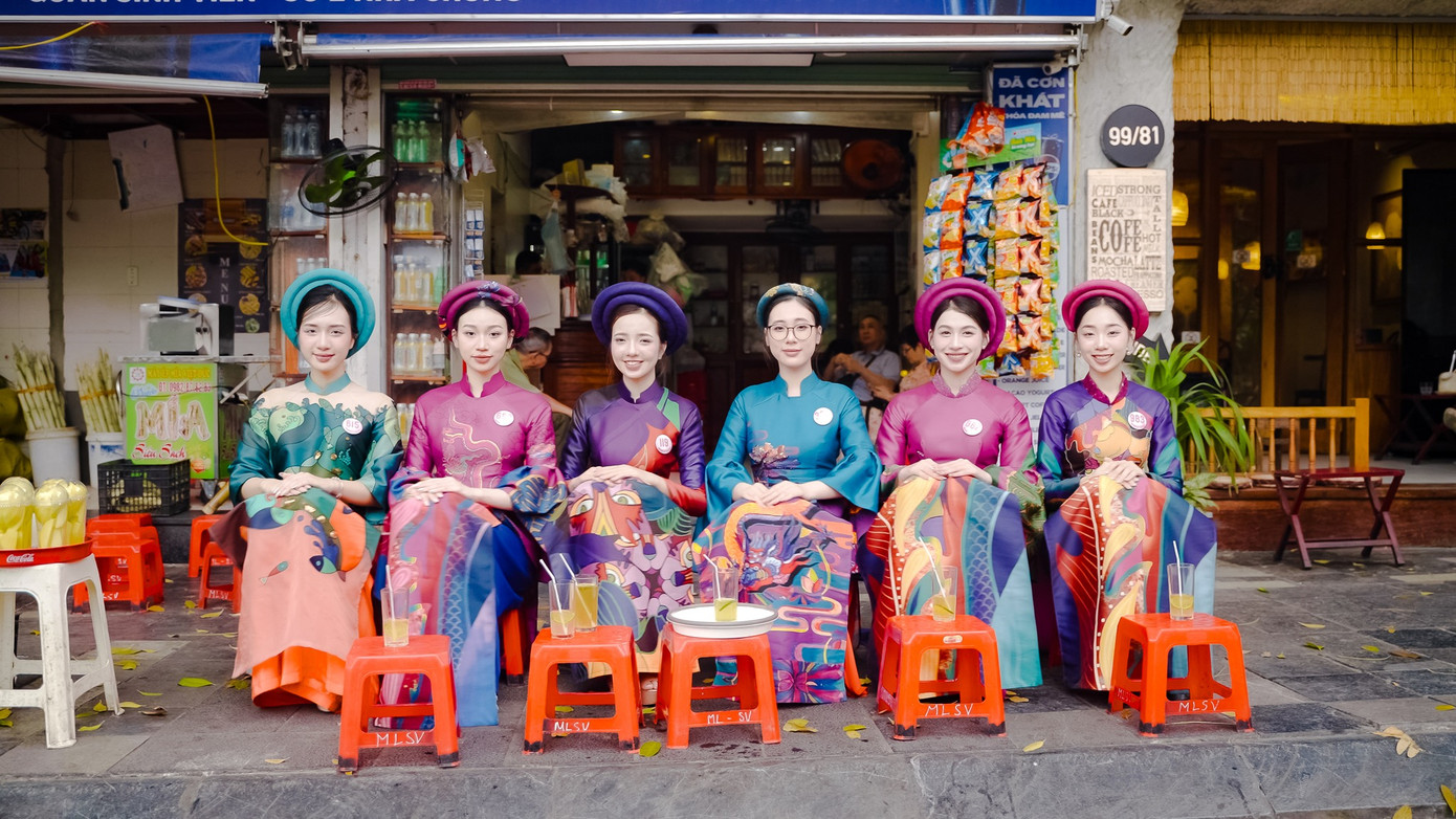 25 thí sinh được chia thành 4 đội theo 4 chủ đề: Hơi thở lịch sử và văn hóa, 36 phố phường, Bản giao hưởng cuộc sống, Ẩm thực của ký ức và giao thoa.