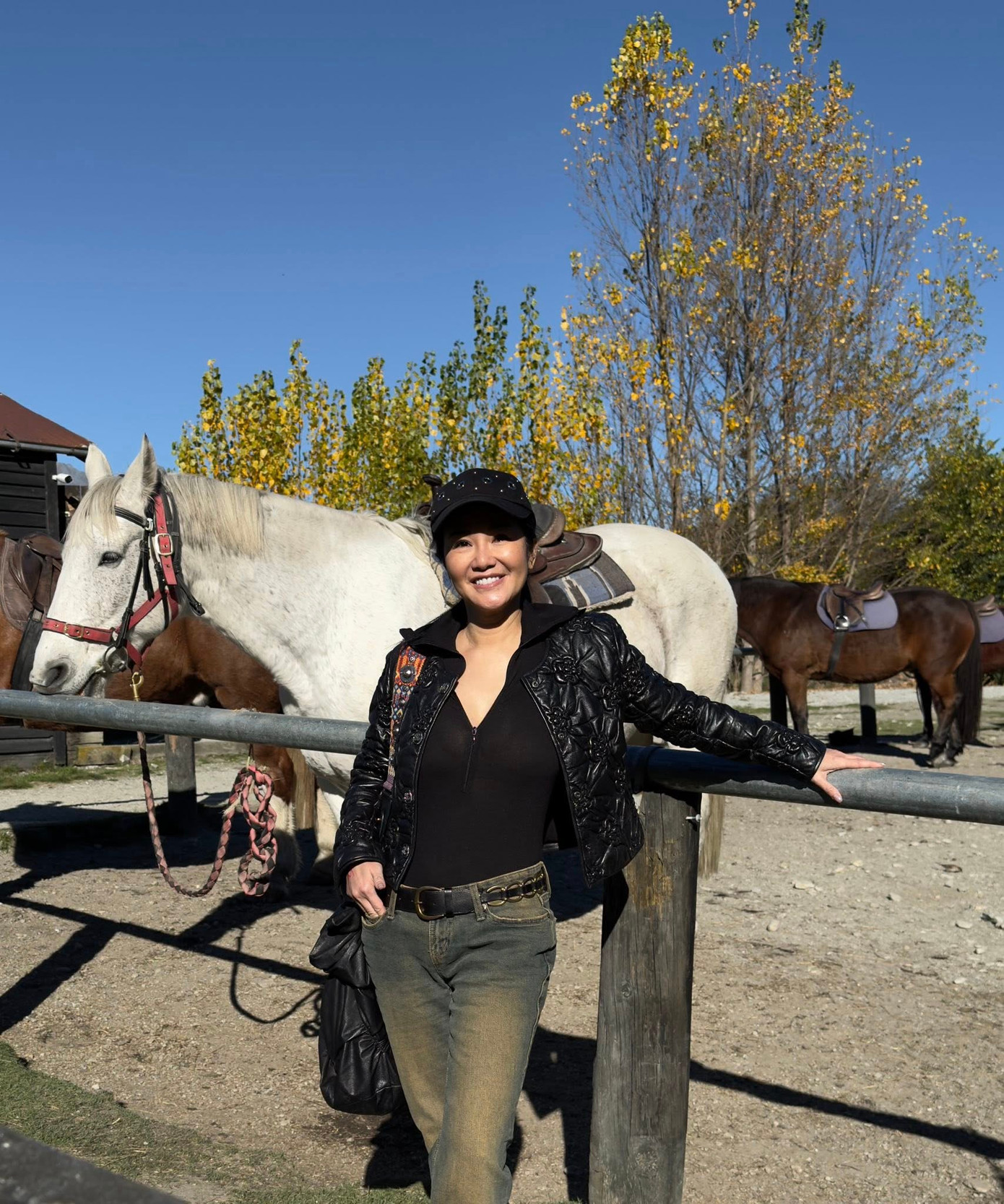 Hồng Nhung và hai con kết hợp du lịch 10 ngày tại New Zealand.