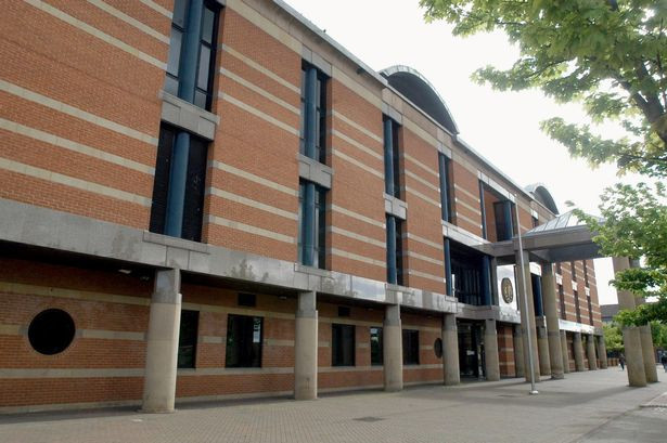 Tòa án ở Anh đã tuyên án bỏ tù người đàn ông Việt Thanh Vo về tội sản xuất ma túy. Tòa án ở Anh đã tuyên án bỏ tù người đàn ông Việt Thanh Vo về tội sản xuất ma túy