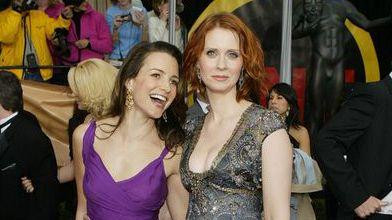 Cynthia Nixon (phải) được biết đến nhờ vai diễn Miranda Hopes trong series "Sex and the City" Cynthia Nixon (phải) được biết đến nhờ vai diễn Miranda Hopes trong series "Sex and the City"