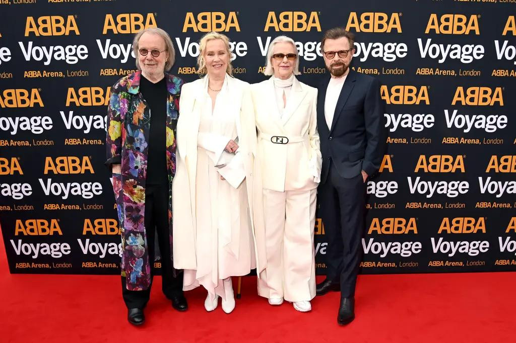 Nhóm nhạc ABBA với gu thời trang cực chất không kém các ngôi sao gen Z hiện nay