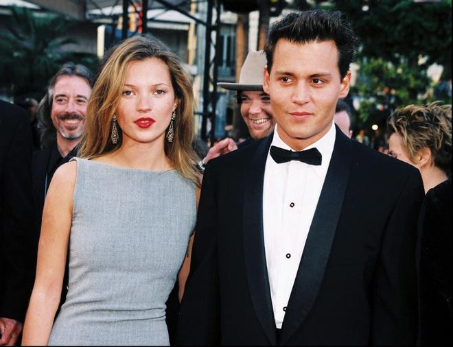 Johnny Depp đã từng có khoảng thời gian "mặn nồng" bên siêu mẫu nước Anh Kate Moss