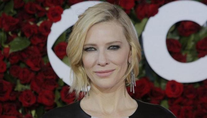 Cate Blanchett cho rằng việc Elon Musk mua lại Twitter là hết sức nguy hiểm Cate Blanchett cho rằng việc Elon Musk mua lại Twitter là hết sức nguy hiểm