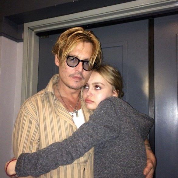 Bức ảnh đi kèm bài đăng về Johnny Depp năm 2016 trên Instagram của Lily