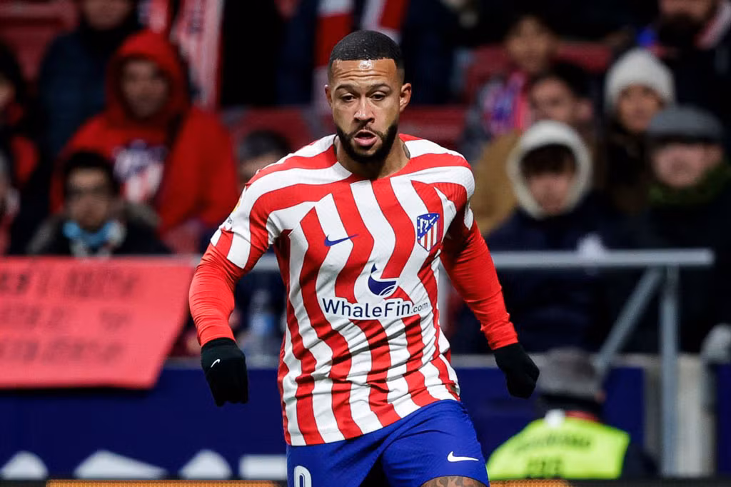 7. Memphis Depay (Barcelona đến Atletico Madrid, 3 triệu euro).