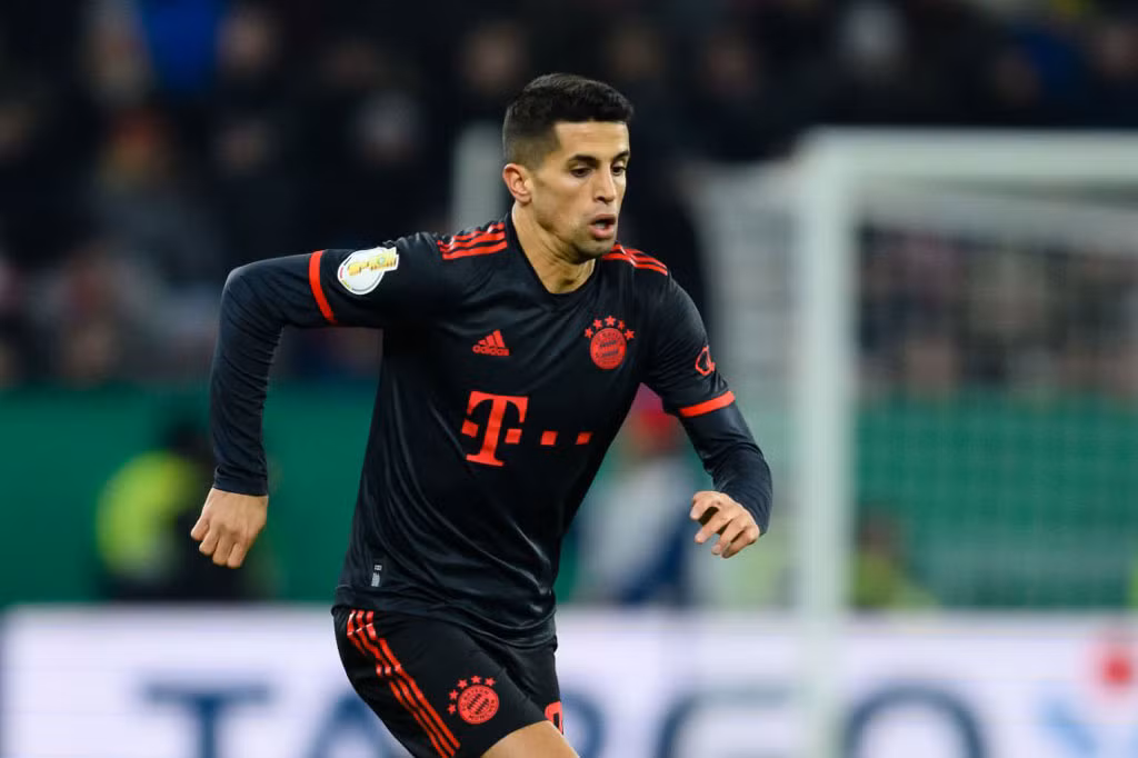 1. Joao Cancelo (Man City đến Bayern Munich, 70 triệu euro).