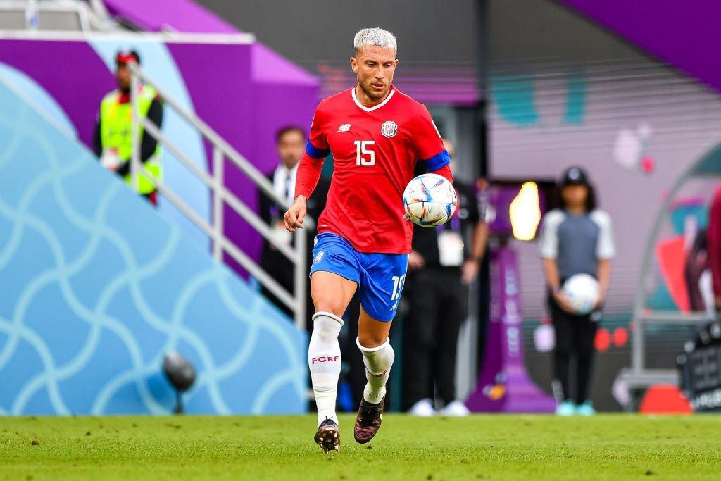 Trung vệ: Francisco Calvo (Costa Rica, điểm trung bình sau các trận vòng bảng: 6,25).