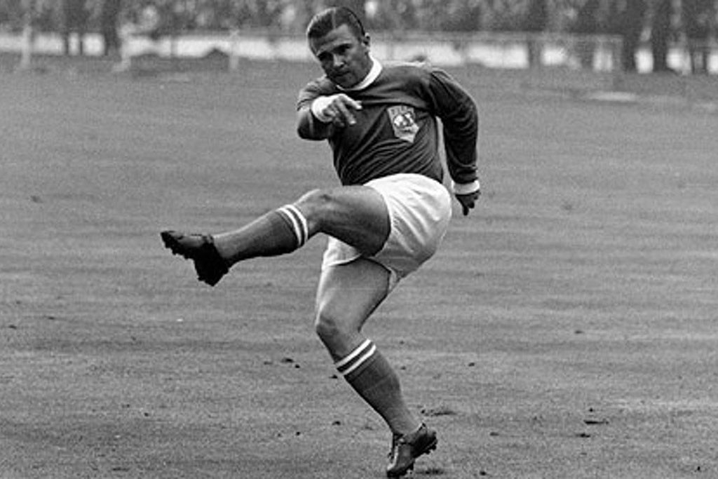 =5. Ferenc Puskas (Hungary và Tây Ban Nha, 84 bàn/89 trận).
