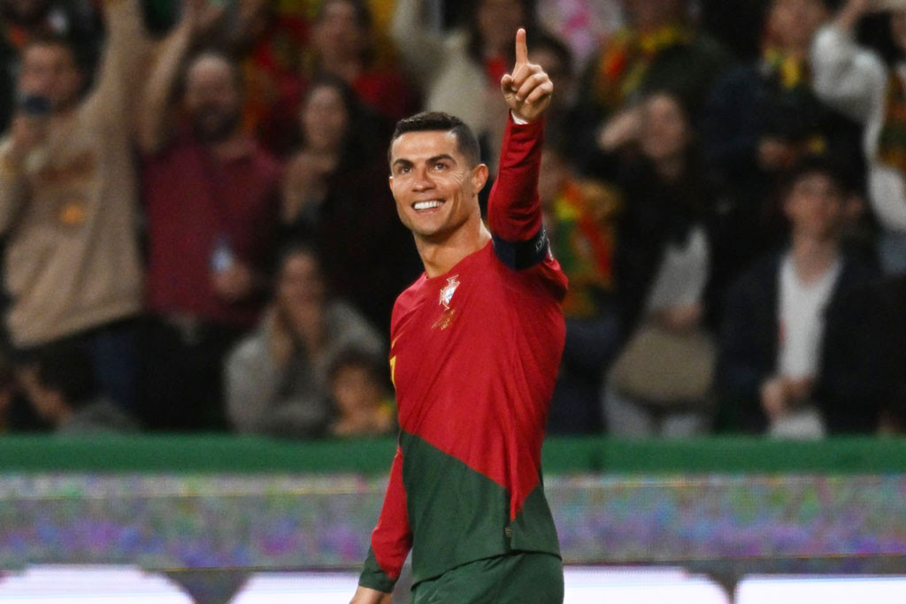 1. Cristiano Ronaldo (Bồ Đào Nha, 120 bàn/197 trận).