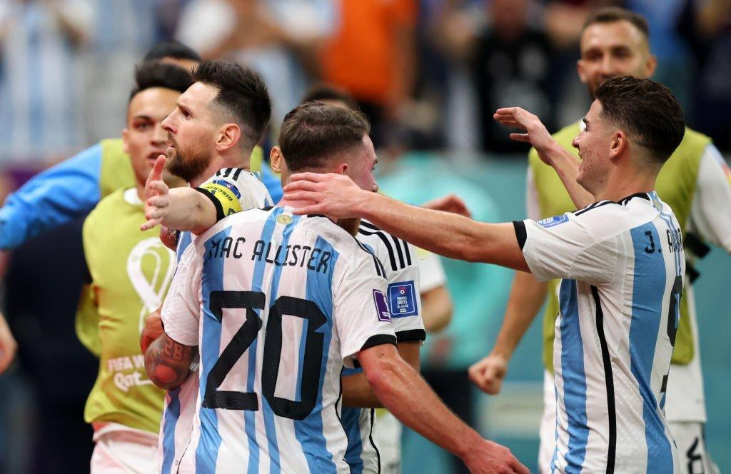 Siêu máy tính của FiveThirtyEight dự đoán Argentina có cơ hội vô địch World Cup 2022 cao hơn Pháp.