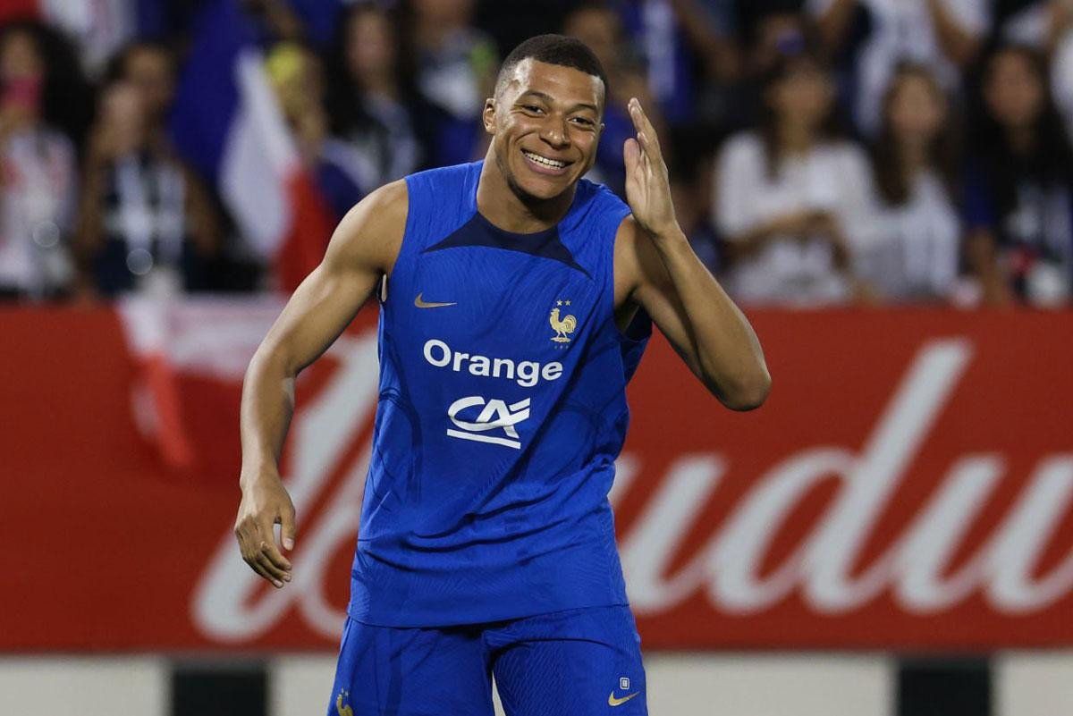 1. Kylian Mbappe (Paris Saint Germain, ĐT Pháp, định giá chuyển nhượng: 160 triệu euro).