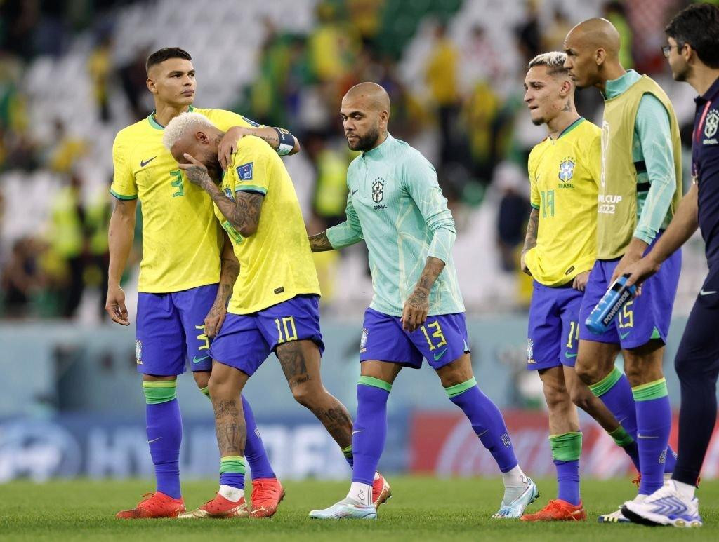 Đội hình Brazil sẽ có xáo trộn trong thời gian tới. Đội hình Brazil sẽ có xáo trộn trong thời gian tới.