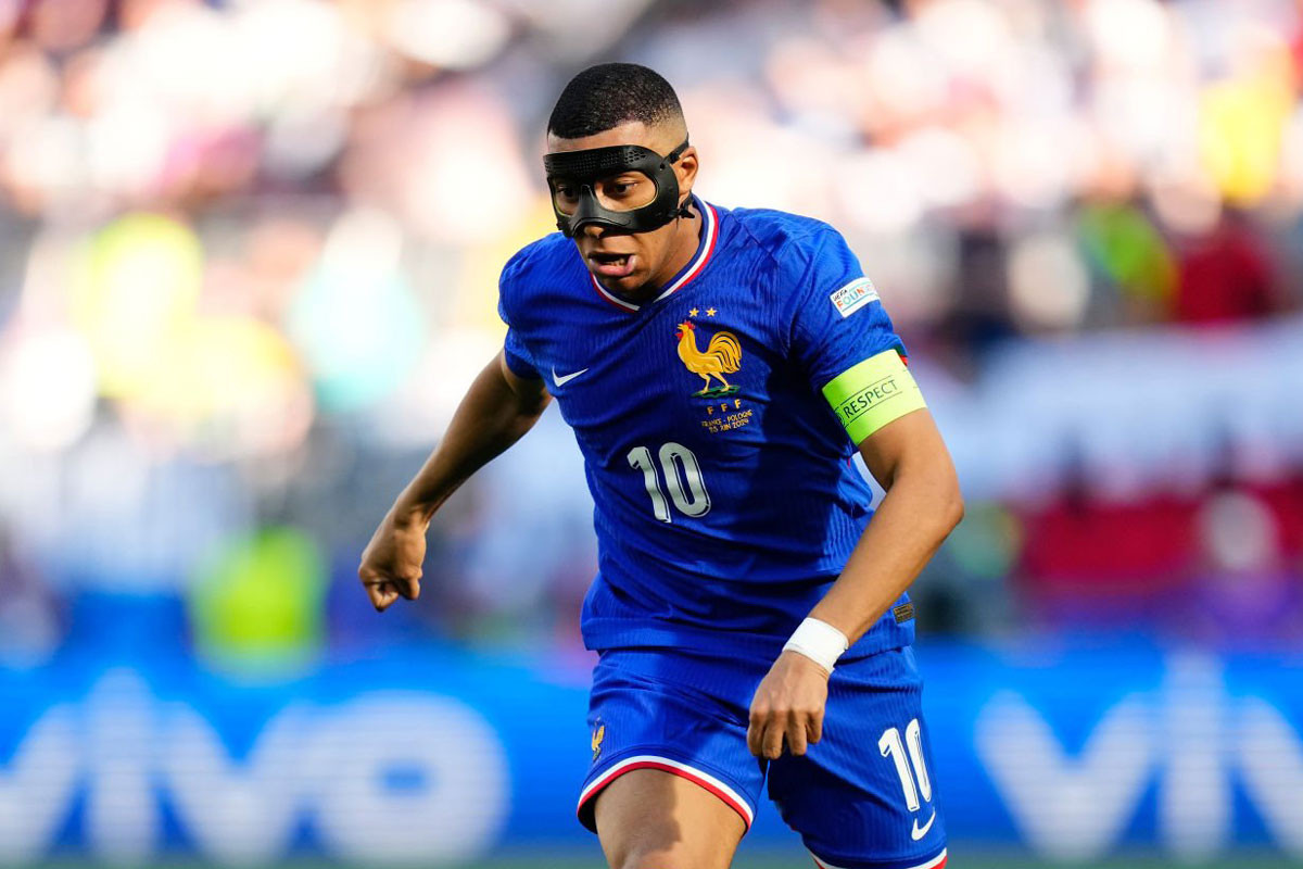 =9. Kylian Mbappe (Pháp, tốc độ tối đa: 35 km/h). =9. Kylian Mbappe (Pháp, tốc độ tối đa: 35 km/h).