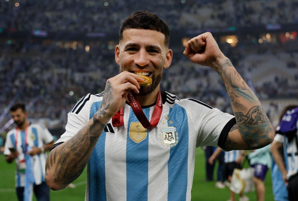 Trung vệ: Nicolas Otamendi (Argentina). Trung vệ: Nicolas Otamendi (Argentina).