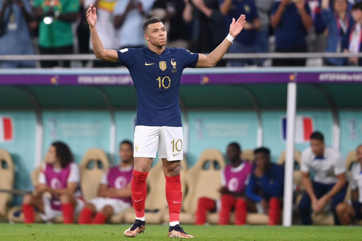 Tiền đạo: Kylian Mbappe (Pháp, 8,8 điểm).