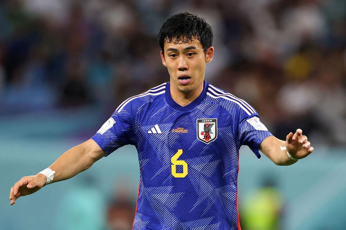 Tiền vệ trung tâm: Wataru Endo (Nhật Bản, 8,2 điểm).