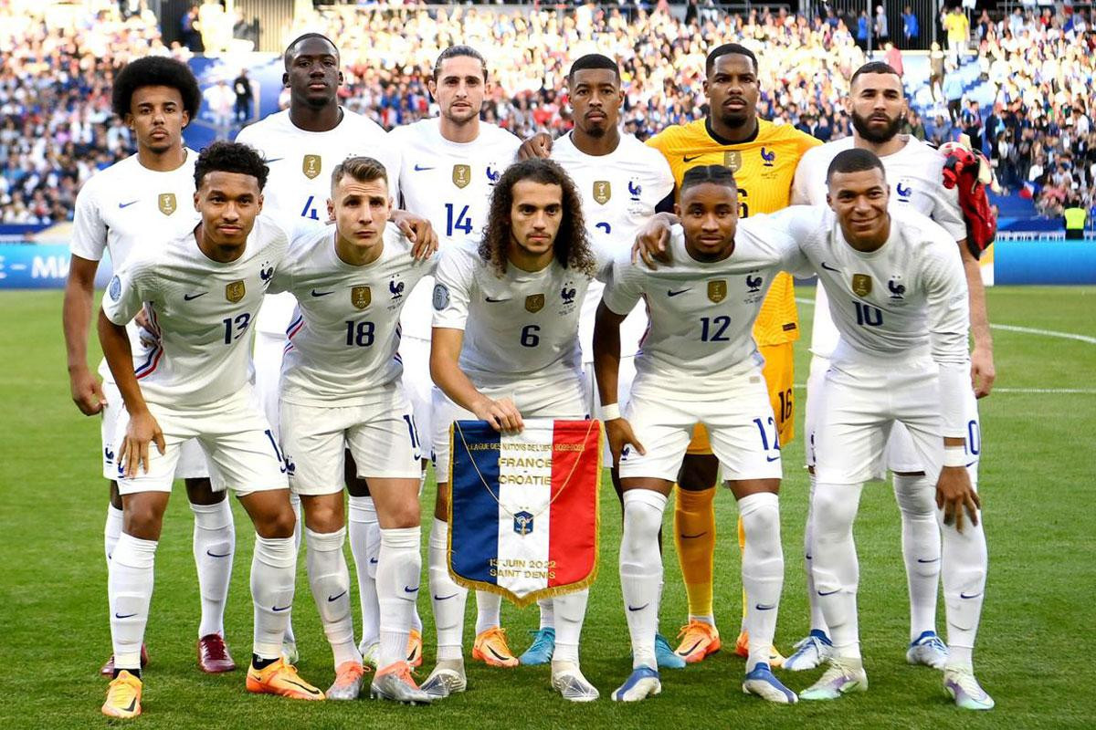 3. Pháp (tổng giá trị đội hình: 1 tỷ euro). 3. Pháp (tổng giá trị đội hình: 1 tỷ euro).