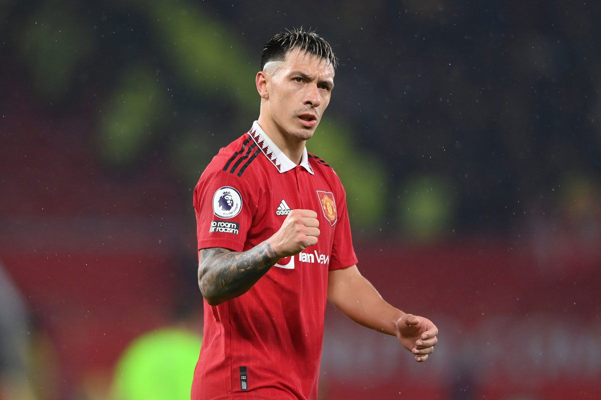 Trung vệ: Lisandro Martinez (MU).