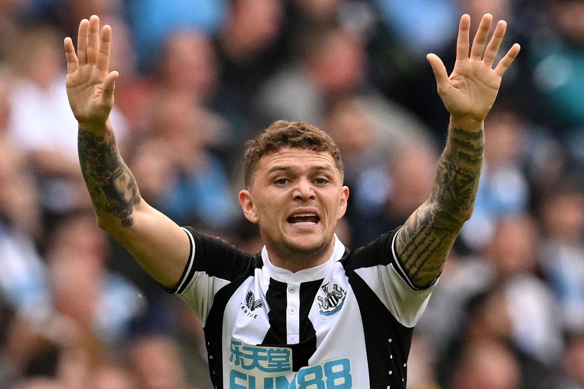 Hậu vệ phải: Kieran Trippier (Newcastle).