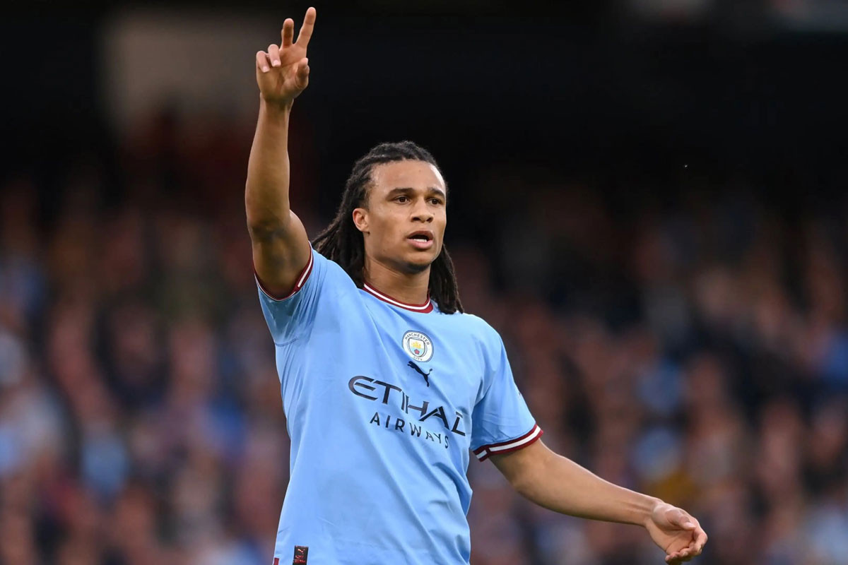 Hậu vệ trái: Nathan Ake (Man City).