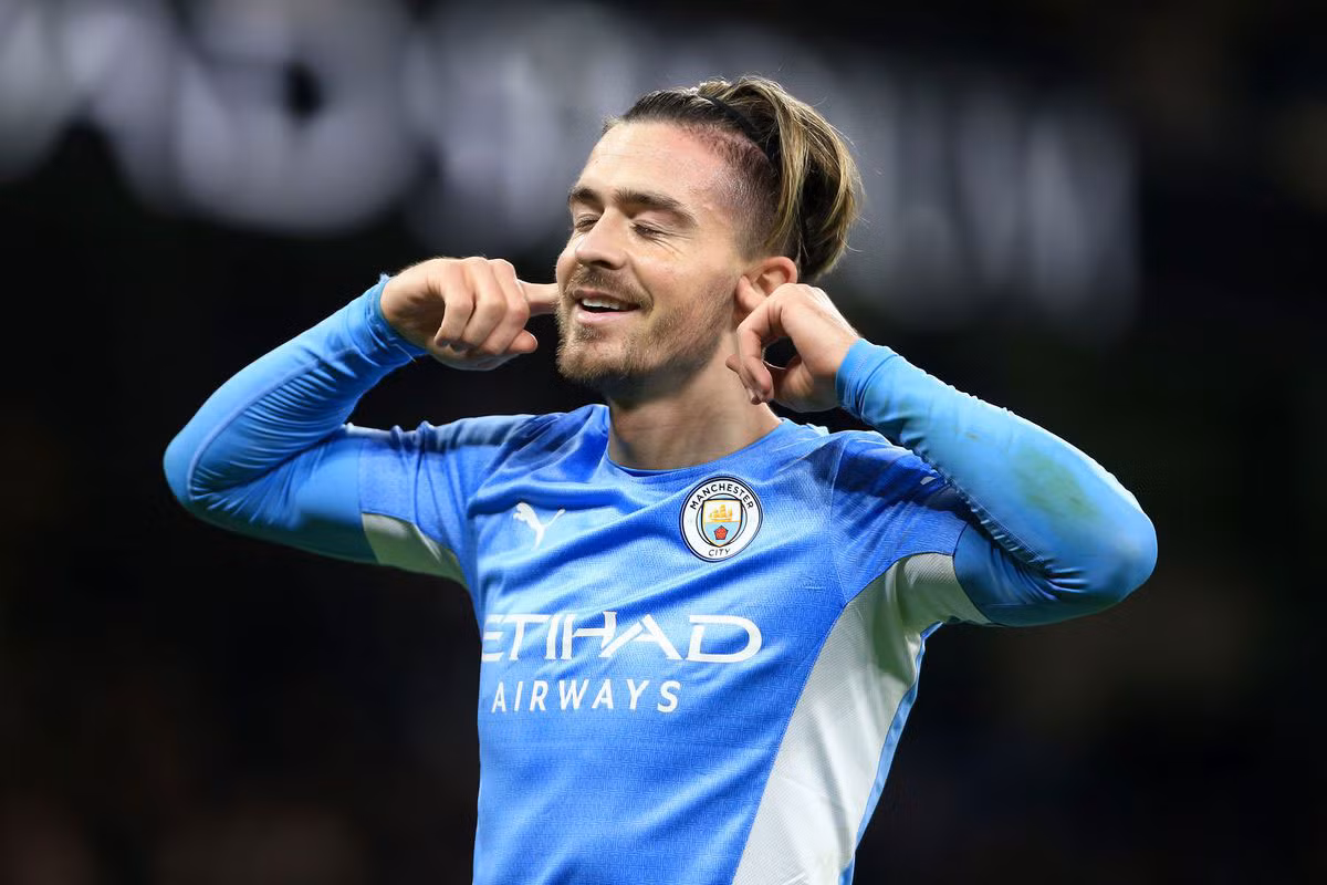 7. Jack Grealish (Man City mua từ Aston Villa, 2021, giá 100 triệu bảng). 7. Jack Grealish (Man City mua từ Aston Villa, 2021, giá 100 triệu bảng).
